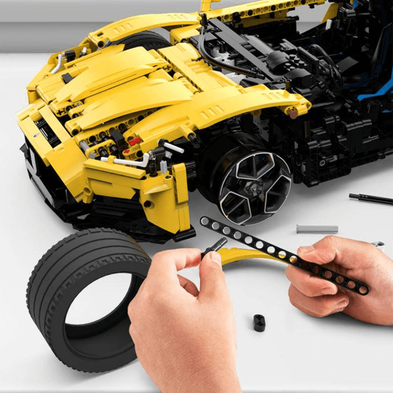 Trilumity Building Block Set: 1:8 Maserati Mc20 | Italian Supercar Masterpiece (3500+-Piece)