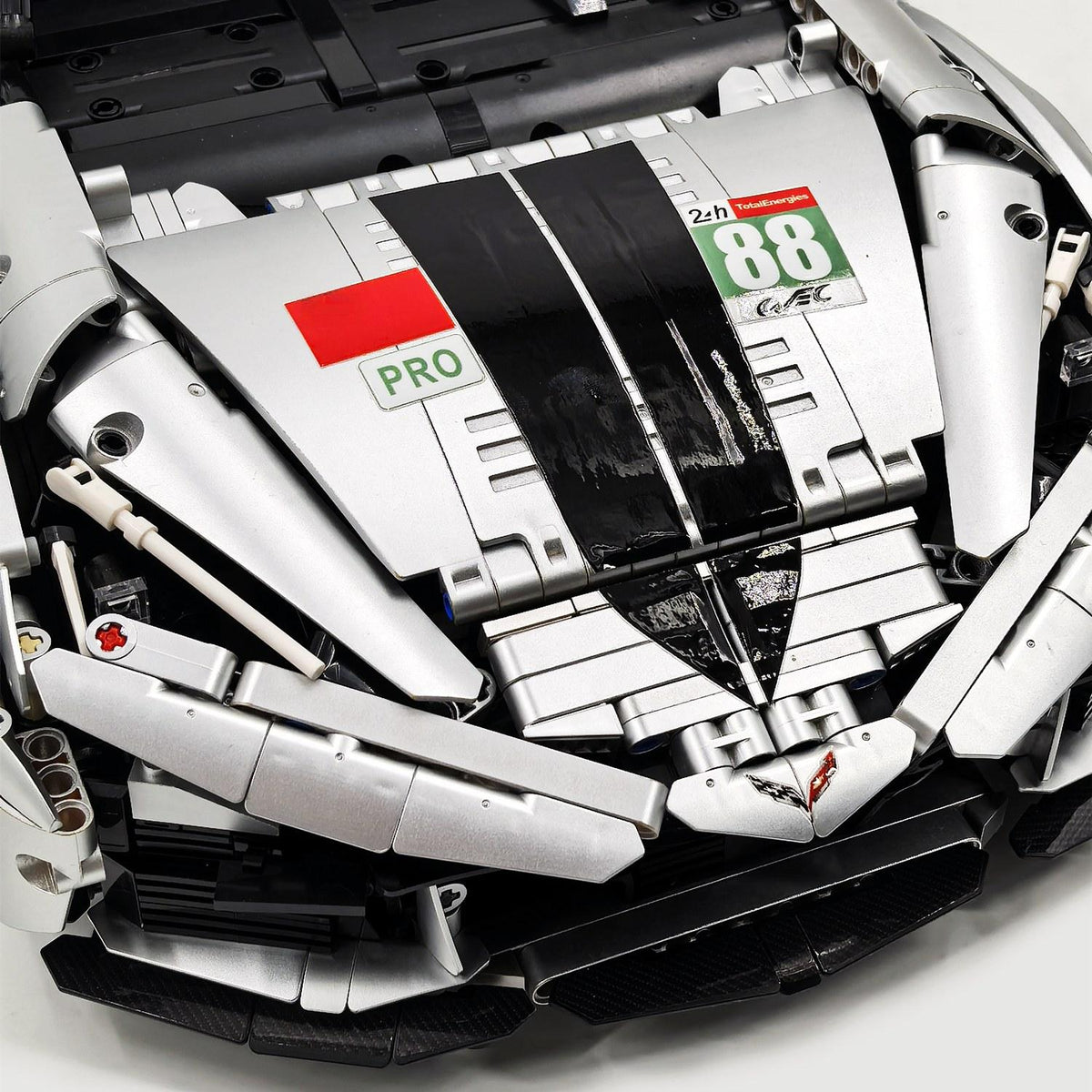 Trilumity Building Block Set: 1: 8 Corvette C8 Supercar Building Sets, Matte Silver Customized Edition (3788-Piece)