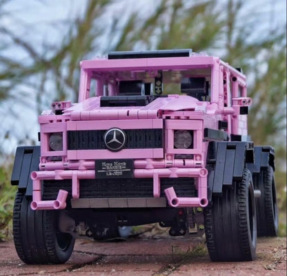 Trilumity Building Block Set: 1:8 Pink Mercedes-Benz G800 4×4 Squared Brabus (2687+Piece)