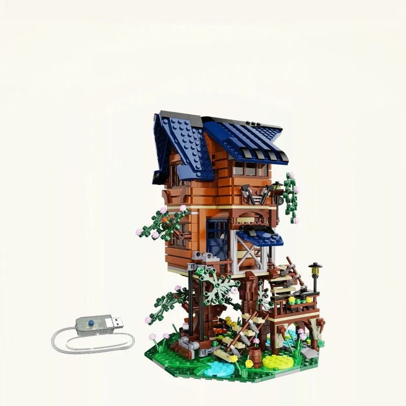 Cada MOC Building Block Set: Four Seasons Tree House, Model C66004