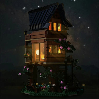 Cada MOC Building Block Set: Four Seasons Tree House, Model C66004