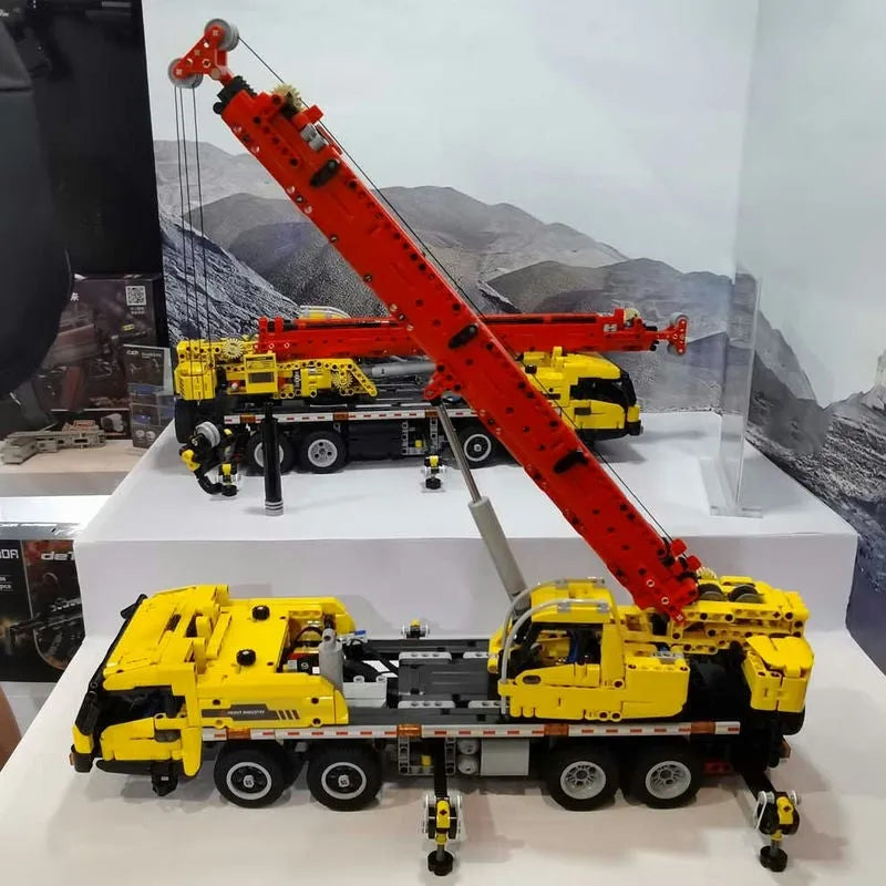 Cada MOC Motorized Building Block Set: Large Mobile Crane Truck, Model C61081