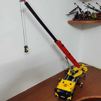 Cada MOC Motorized Building Block Set: Large Mobile Crane Truck, Model C61081