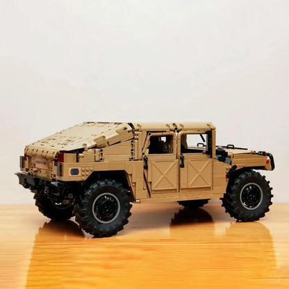 Cada MOC Motorized Building Block Set: Humvee H1 Military Armored Car, Model C61036