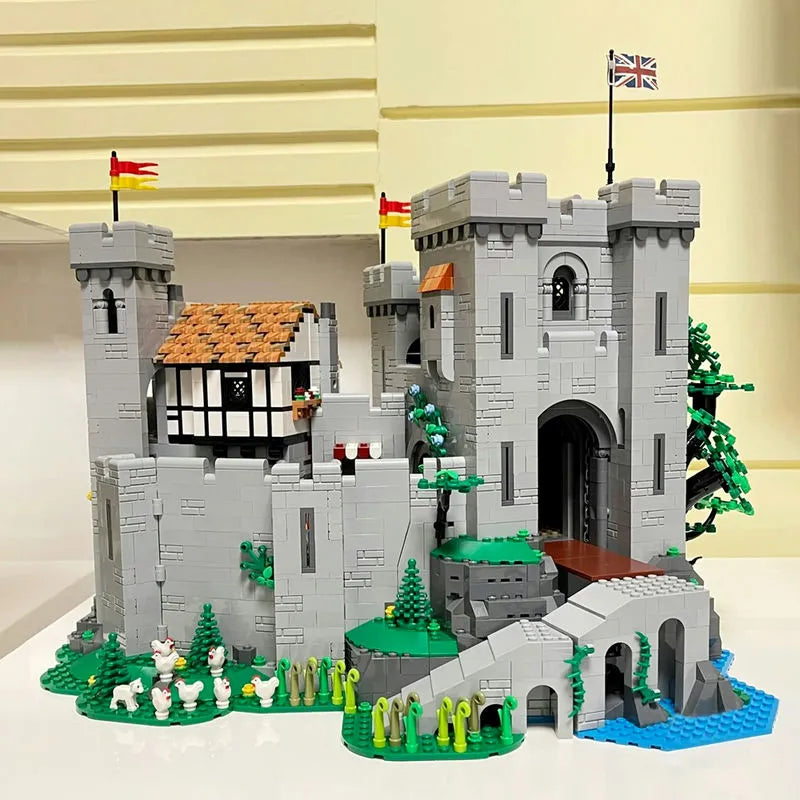MOC Building Block Set: 85666 Creator Experts Lion Knight Castle