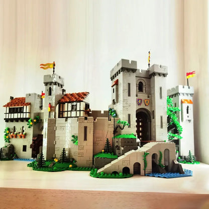 MOC Building Block Set: 85666 Creator Experts Lion Knight Castle