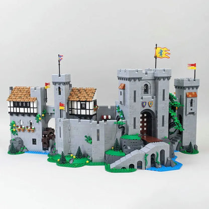 MOC Building Block Set: 85666 Creator Experts Lion Knight Castle