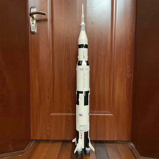 MOC Building Block Set: Apollo Saturn V Space Rocket 37003, Model 37003 / 61001