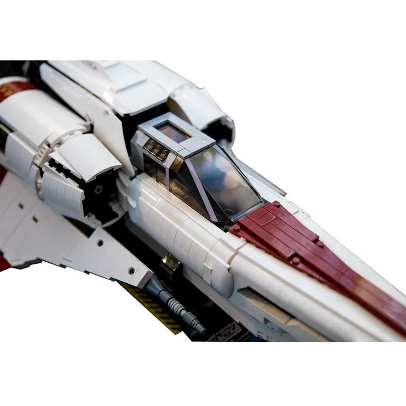MOC Motorized Building Block Set: Battlestar Galactica Colonial Viper MKII MOC 9424