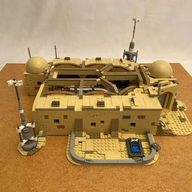 MOC Building Block Set: Star Wars Mos Eisley Cantina MOC