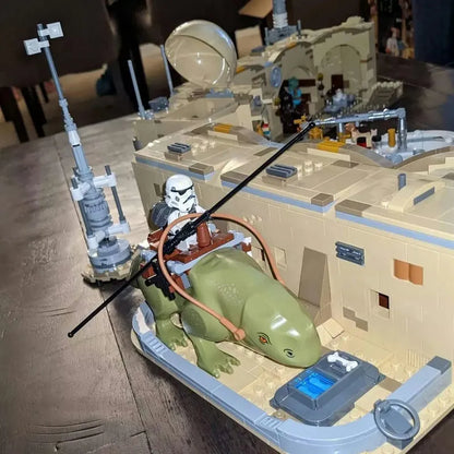 MOC Building Block Set: Star Wars Mos Eisley Cantina MOC