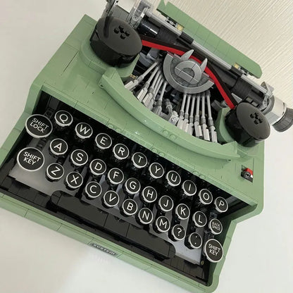 MOC Building Block Set: 66886 Retro Typewriter
