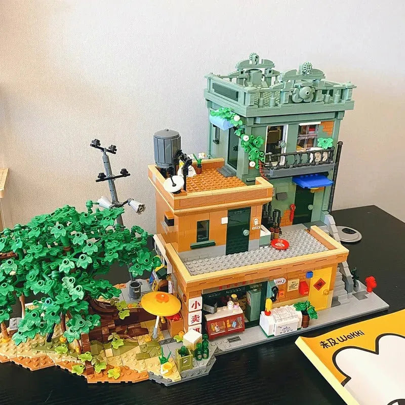 MOC Building Block Set: 8090 Times House, Model 516951