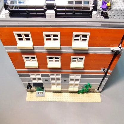MOC Building Block Set: Town Hall 15003