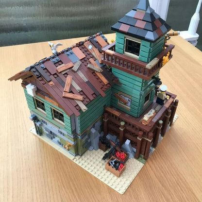 MOC Building Block Set: Old Fishing Store 16050
