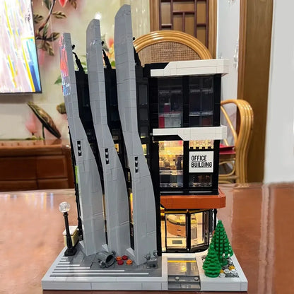 MOC Building Block Set: Experts MOC The Office Building Boss on Top, Model 7702