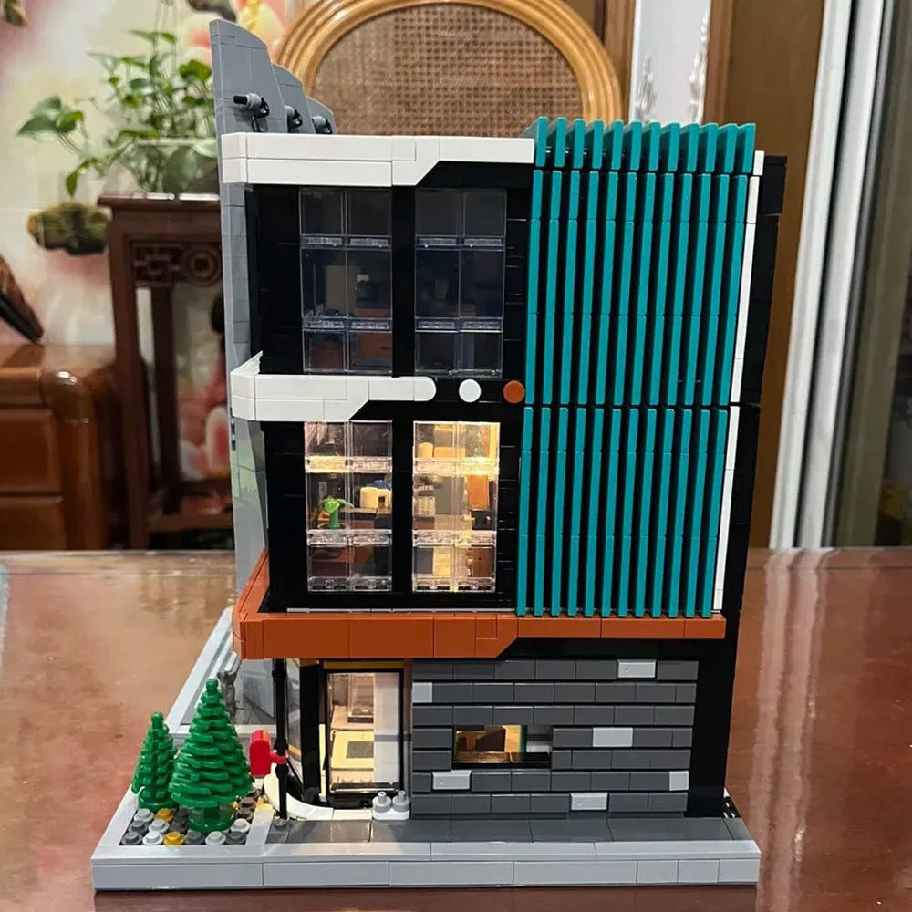 MOC Building Block Set: Experts MOC The Office Building Boss on Top, Model 7702