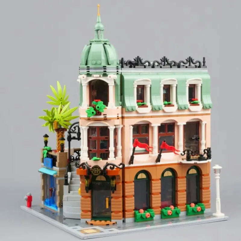 MOC Building Block Set: Street Creator Boutique Hotel 22050