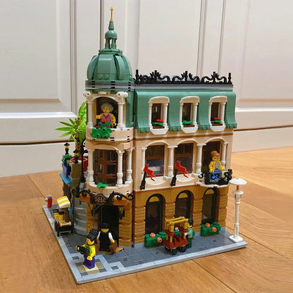 MOC Building Block Set: Street Creator Boutique Hotel 22050