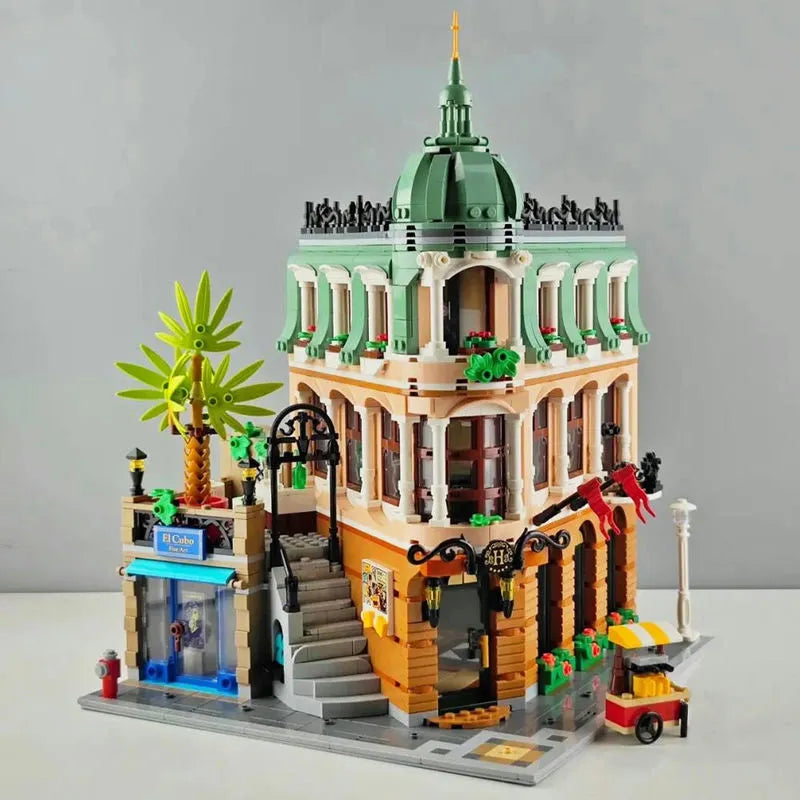 MOC Building Block Set: Street Creator Boutique Hotel 22050