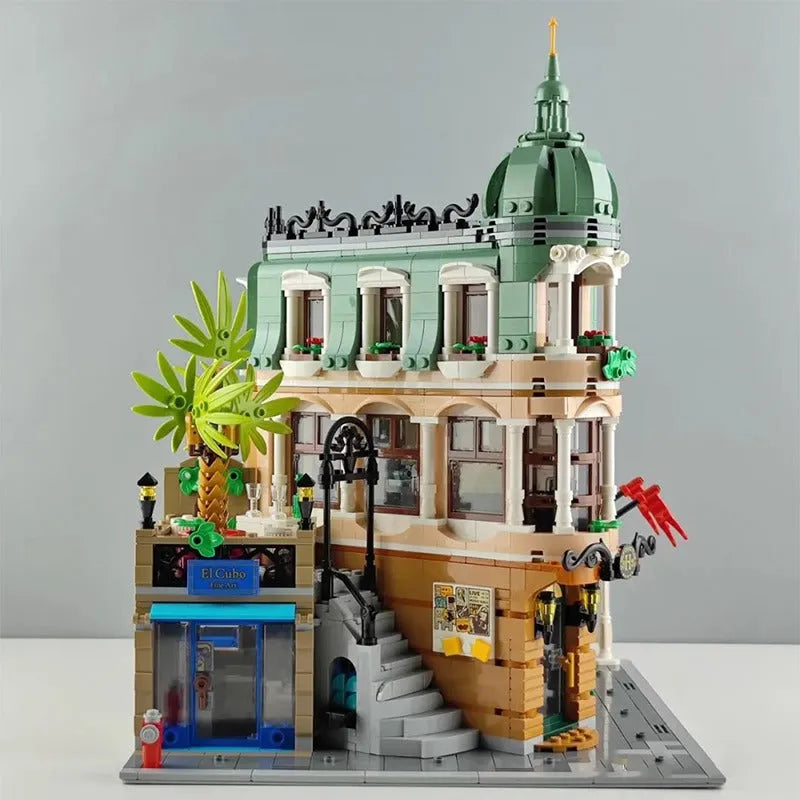 MOC Building Block Set: Street Creator Boutique Hotel 22050