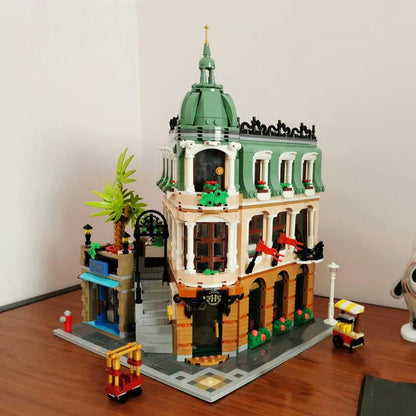 MOC Building Block Set: Street Creator Boutique Hotel 22050