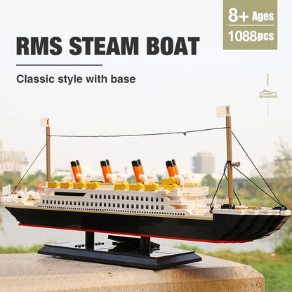 MOC Building Block Set: Experts RMS Titanic Steam Ship Boat 15005, Model PG15005