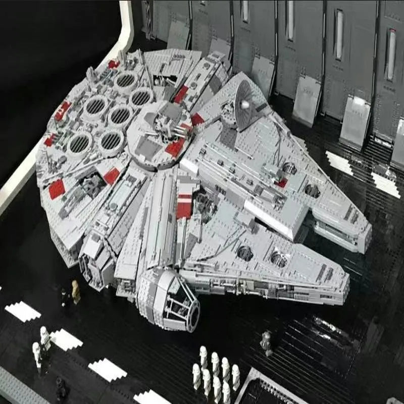 MOC Motorized Building Block Set: Hanger MOC Docking Bay For Star Wars UCS Falcon Millennium, Model 327