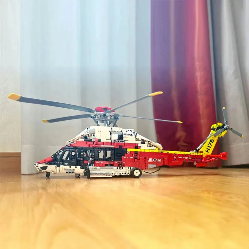 MOC Building Block Set: Motorized Airbus H175 Rescue Helicopter MOC
