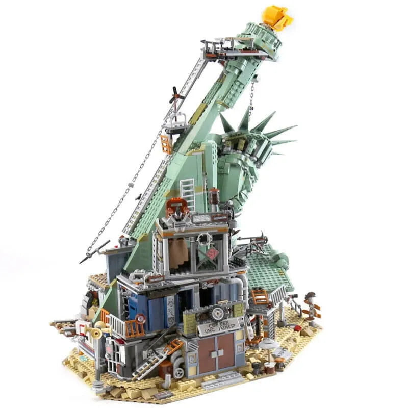 MOC Building Block Set: Movie MOC Welcome to Apocalypseburg, Model 45014