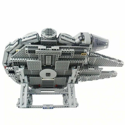 MOC Building Block Set: Star Wars MOC Display Stand For Millennium Falcon