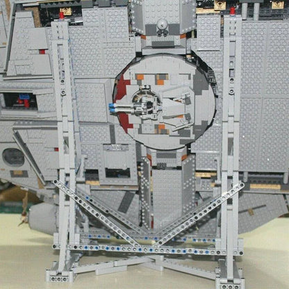 MOC Building Block Set: Star Wars MOC Vertical Display Stand for Millennium Falcon