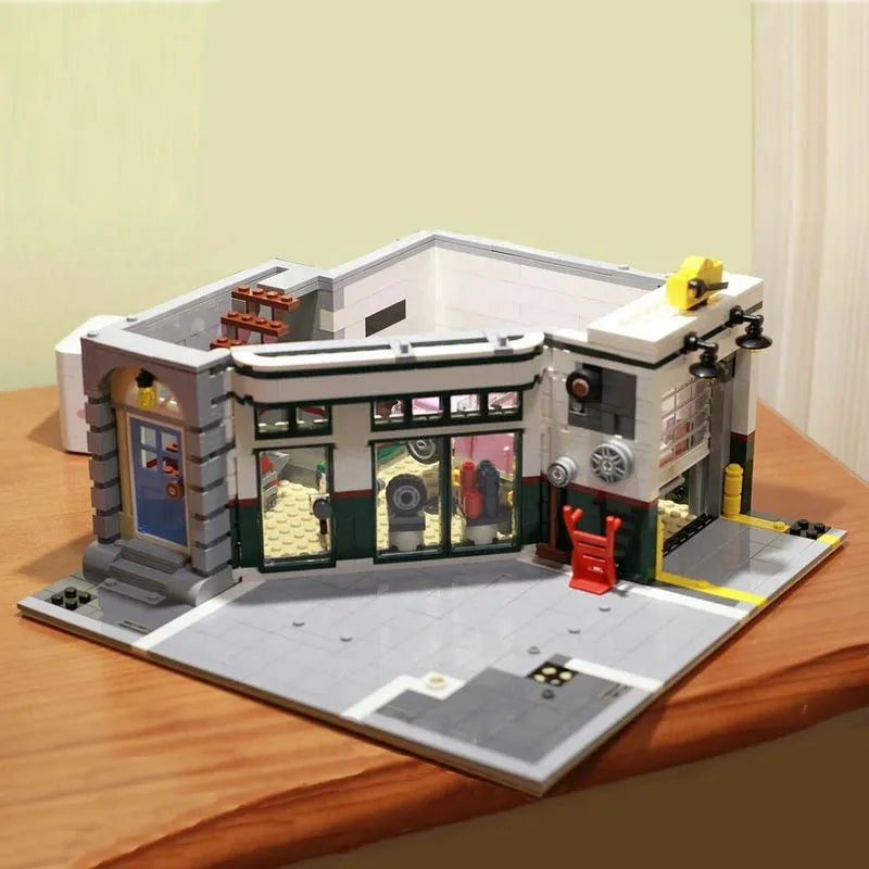 MOC Building Block Set: Street Expert City Corner Garage 15042