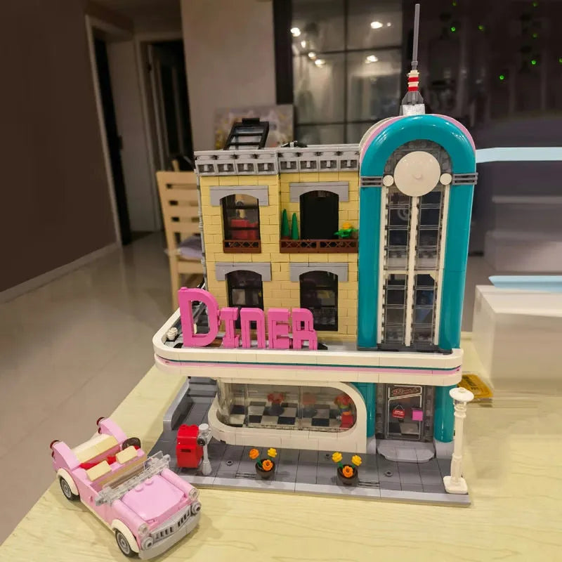 MOC Building Block Set: Street Expert City Downtown Diner 15037