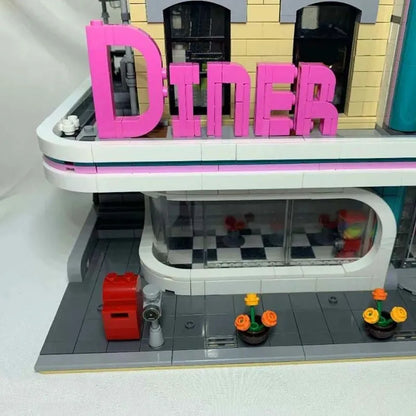 MOC Building Block Set: Street Expert City Downtown Diner 15037