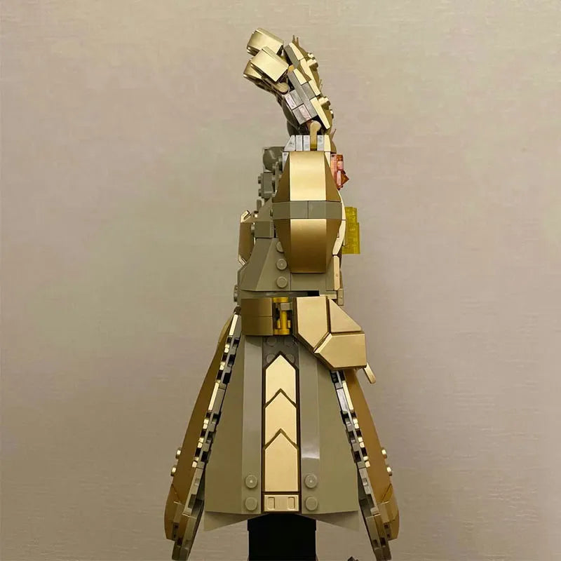 MOC Building Block Set: Super Hero MOC 2011 Marvel Infinity War Gauntlet