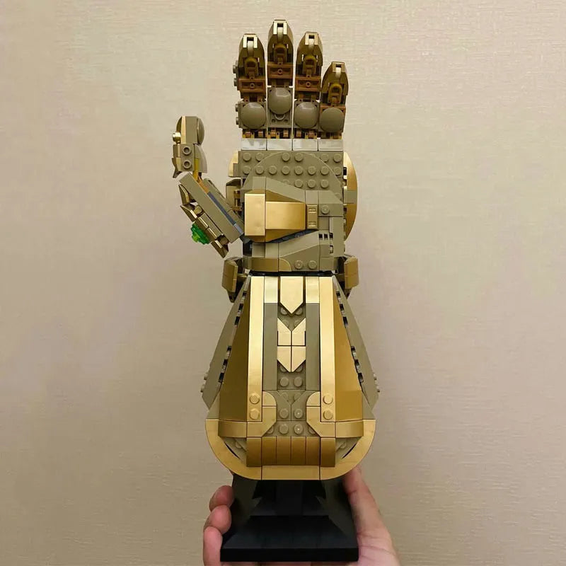 MOC Building Block Set: Super Hero MOC 2011 Marvel Infinity War Gauntlet