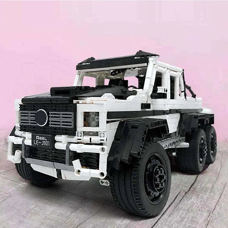 MOC Motorized Building Block Set: Off-Road SUV LAND CRUISER AMG