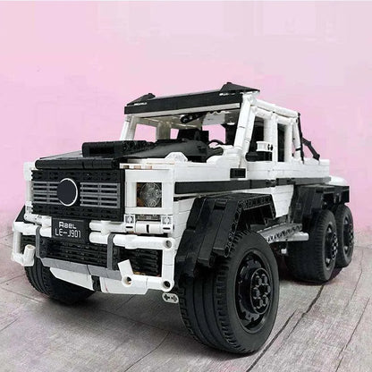 MOC Motorized Building Block Set: Off-Road SUV LAND CRUISER AMG