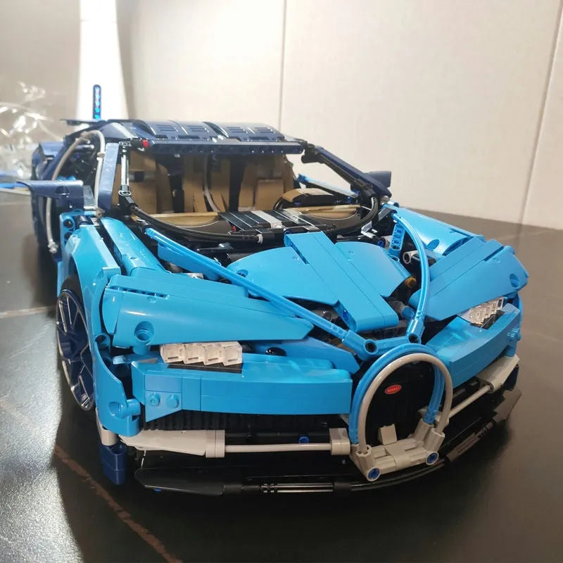 MOC Motorized Building Block Set: Supercar Bugatti Chiron Racing Car