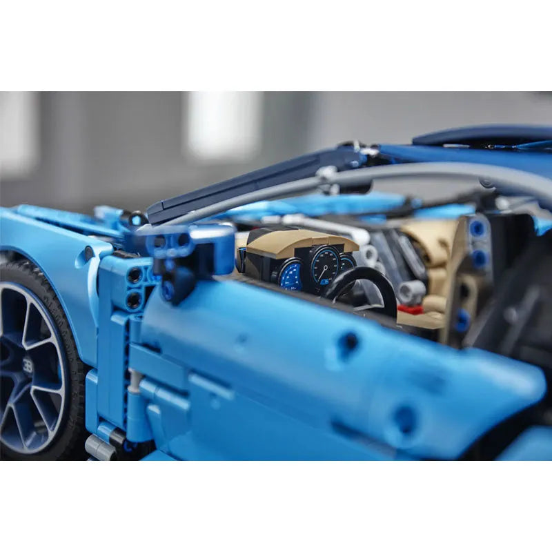 MOC Motorized Building Block Set: Supercar Bugatti Chiron Racing Car