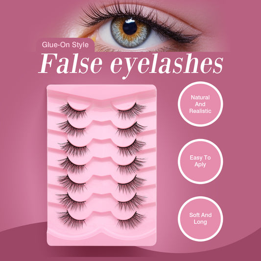 Trilumity Natural false lashes in Transparent, lashes shown in the tray