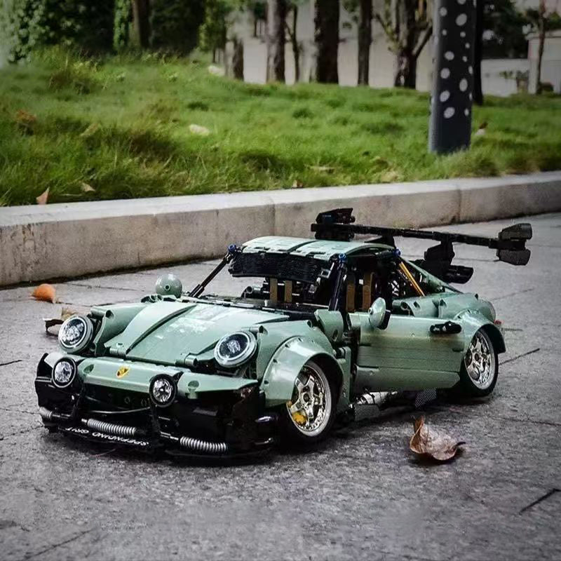 Trilumity Building Block Set: 1:10 Green Porsche 964, Limited Edition (2435-Piece)