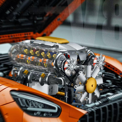 Trilumity Building Block Set: Motorised V8 Engine (692-Piece)