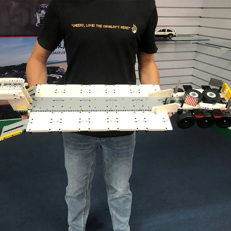 Happy Build MOC Building Block Set: APP Motorized RC Step Deck Trailer Truck, Model YCGC006