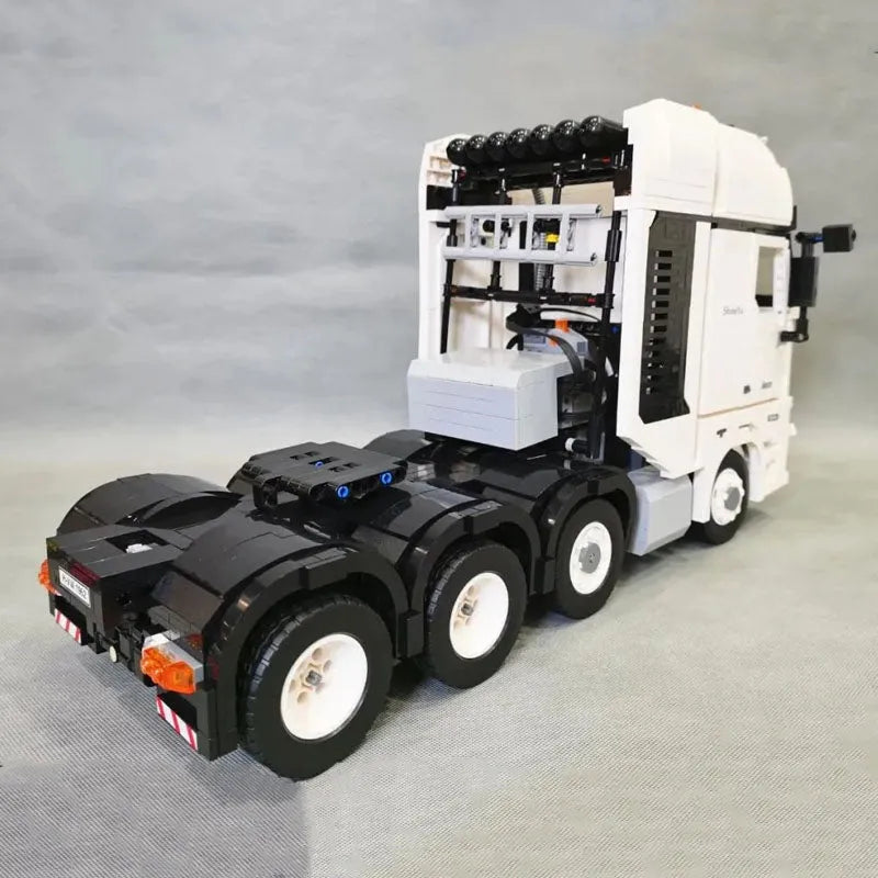 Happy Build MOC Motorized Building Block Set: Heavy Container Truck Arocs QC007