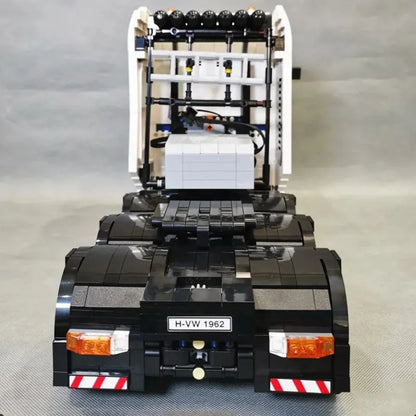 Happy Build MOC Motorized Building Block Set: Heavy Container Truck Arocs QC007