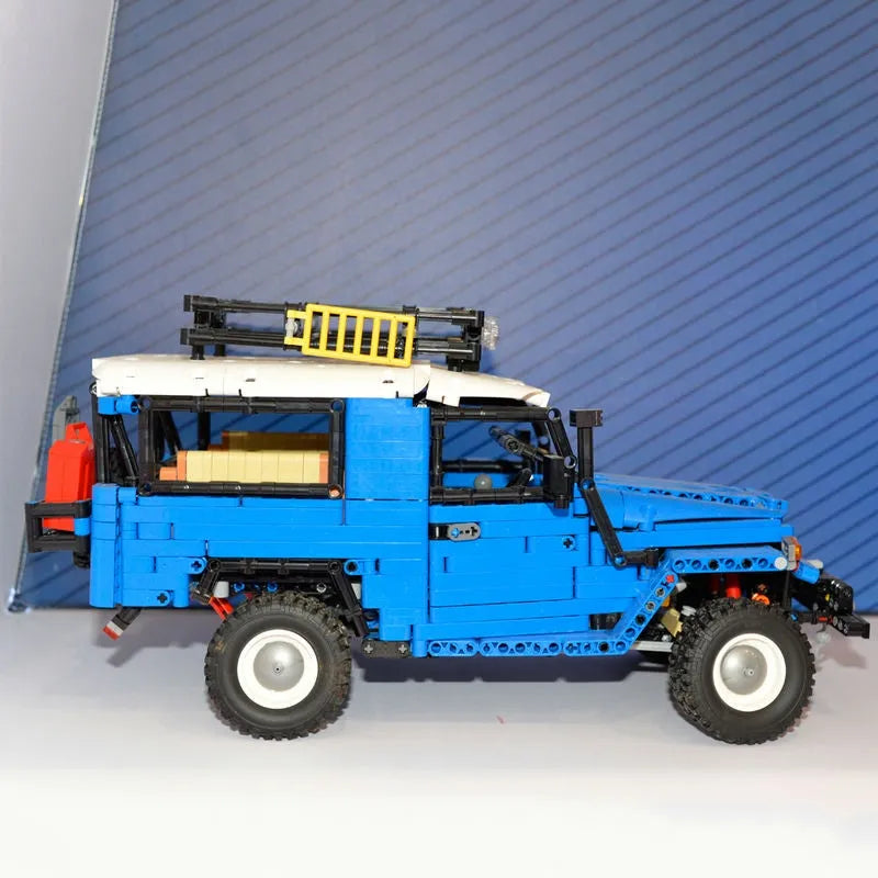 Happy Build MOC Motorized Building Block Set: Off Road Toyota FJ40 SUV QC012, Model YCQC012
