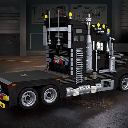 JieStar MOC Building Block Set: Heavy Duty Black Truck, Model 92005