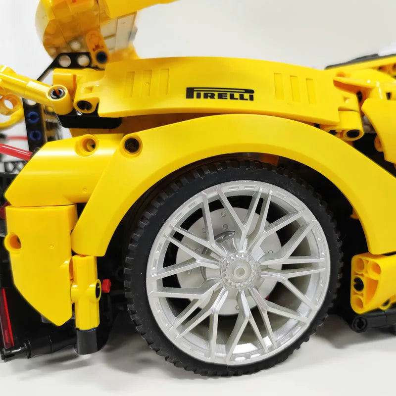 JieStar MOC Motorized Building Block Set: 91101 Super Racing McLaren P1 Sports Car